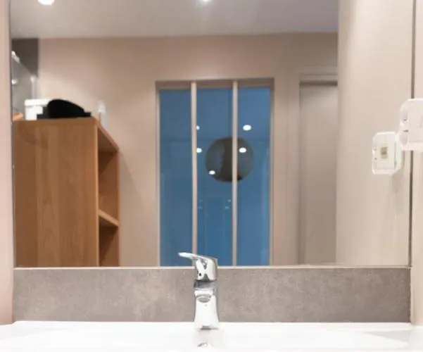 Appartement Well Located Bright And Quiet *
