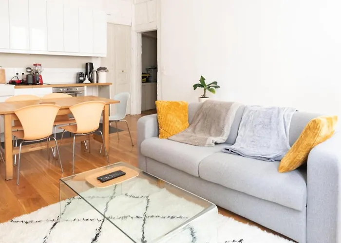 Well Located Bright And Quiet Apartamento París