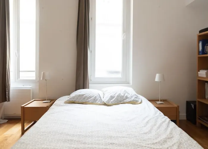 Well Located Bright And Quiet Apartamento *